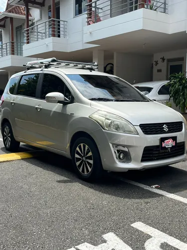 SUZUKI ERTIGA 7 PUESTOS