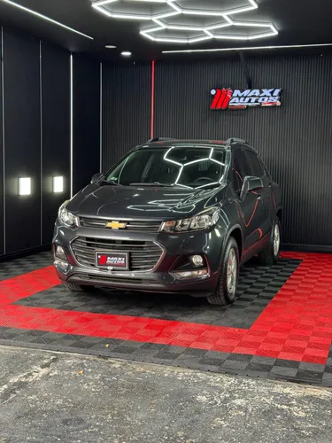 CHEVROLET TRACKER LS 2017 AUTOMATICA 1.8.00L GRIS MERCURIO 72.500 KMS