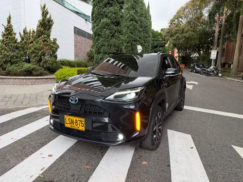 Toyota yaris cross
