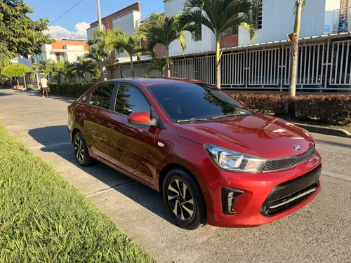 KIA SOLUTO AUTOMÁTICO FULL