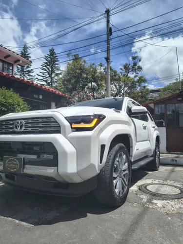 TOYOTA 4RUNNER LIMITED 2026 0 km