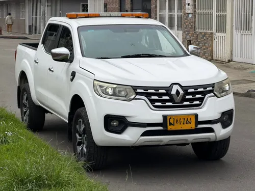 RENAULT ALASKAN ZEN 2.5 4x4 DIESEL 2017