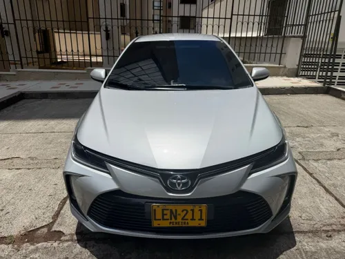 Toyota Corolla modelo 2023 híbrido