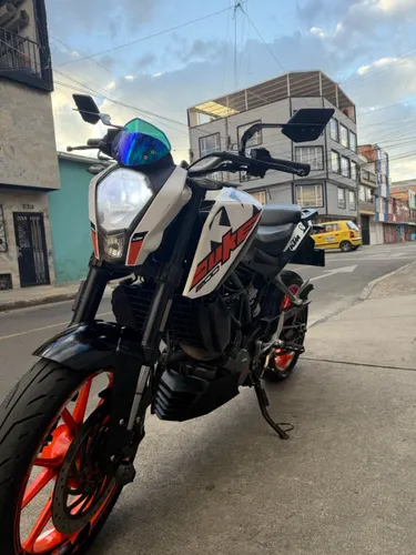 Duke 200 clásica m