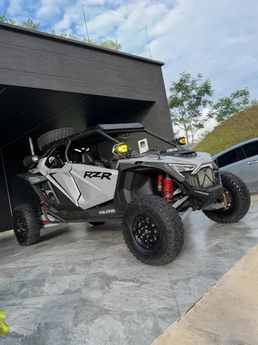 Polaris RzR turbo R 2022 dynamix