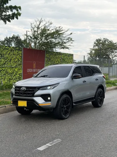 Toyota Fortuner Srv 2022 2.4 Diesel