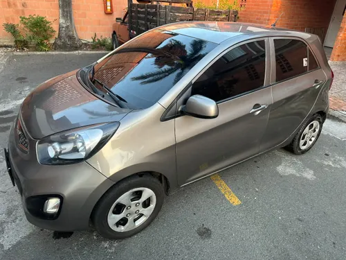 KIA PICANTO MODELO 2014