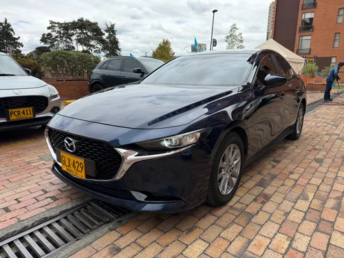 Mazda 3 Touring 2.0 automático