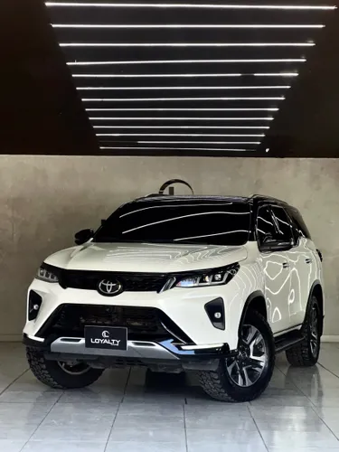 Toyota Fortuner SRX