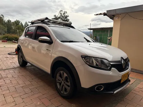 Renault Sandero Stepway 1.6 Night  Day