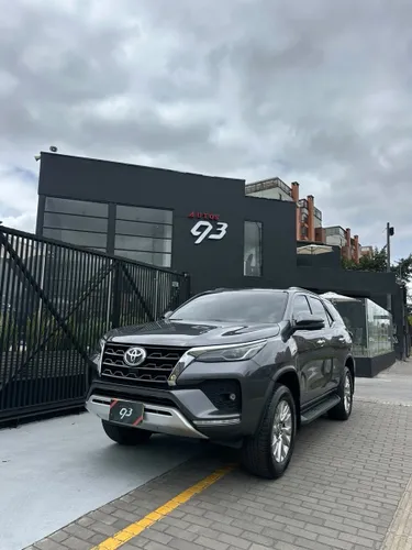Toyota Fortuner SRV 2021