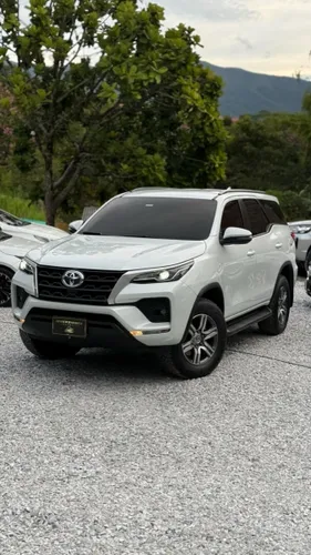 Toyota Fortuner 2.4 diesel 2023