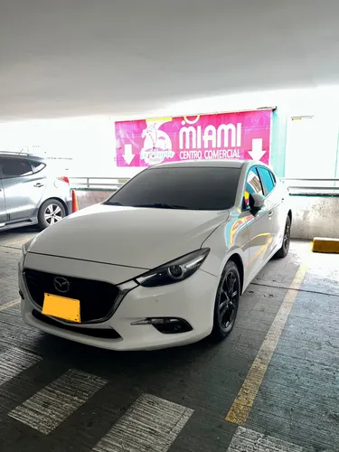 Mazda 3 Touring 2019