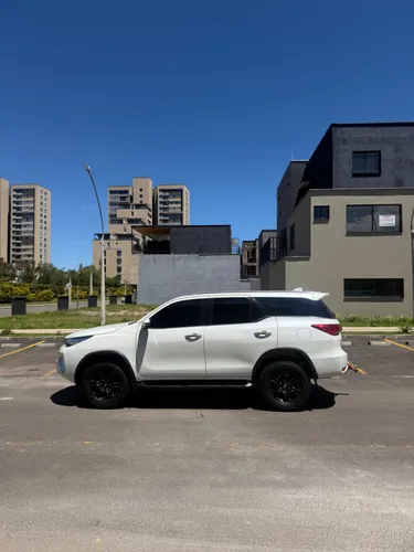 Toyota fortuner