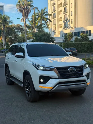 Toyota fortuner