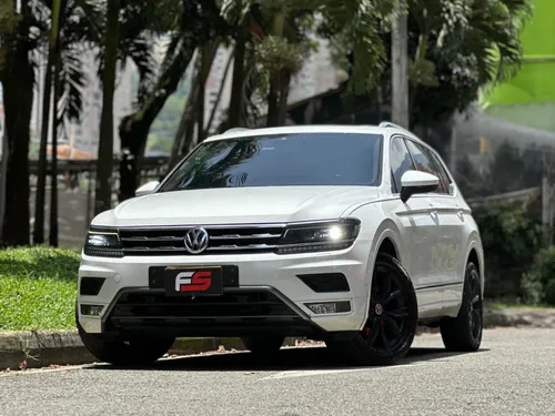 VOLKSWAGEN TIGUAN COMFORTLINE 4MOTION 2018