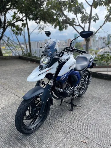 Suzuki Vstrom 160 Único Propietario 3.170 Kilómetros Perfecto Estado.