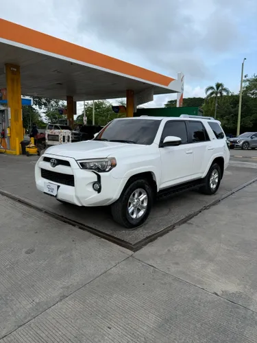 Toyota 4Runner Sr5 2016