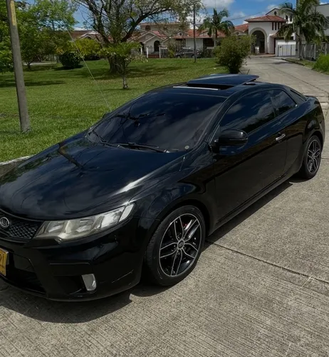 kia Cerato koup automatico sunroof