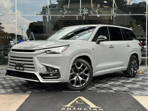 Lexus TX 550h