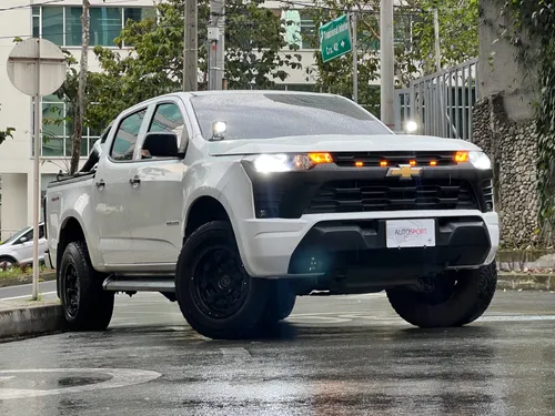 Chevrolet Colorado WT LS 2025