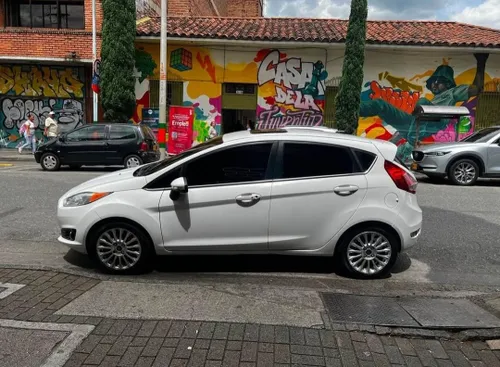 Ford Fiesta Titanium 2015