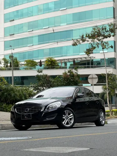Volvo S60 T5 2.0cc turbo
