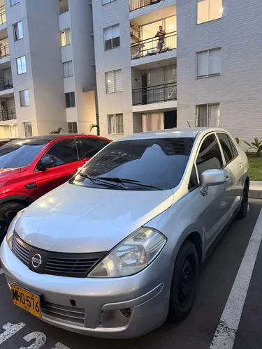 Nissan Tiida 2012