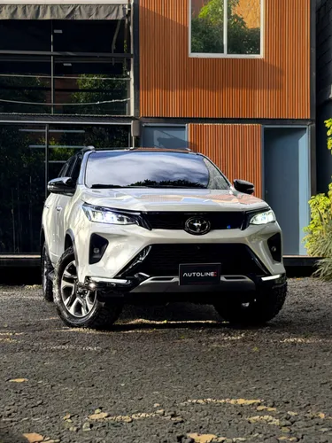 Toyota Fortuner 2.8 SRX 2022