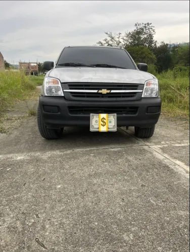 SE VENDE CHEVROLET D-MAX 2008 TURBO DIÉSEL 4x2