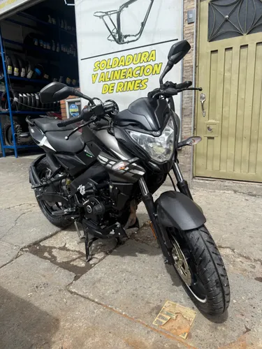 NS 200 FI modelo 2023