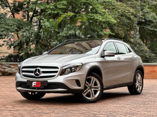 MERCEDES BENZ GLA 200 2017