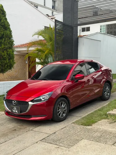 Mazda 2 touring 2021