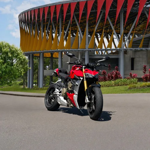 DUCATI STREET FIGHTER V4