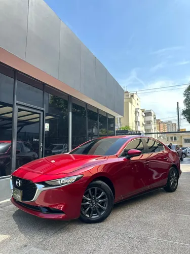 MAZDA 3 TOURING