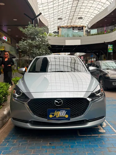 MAZDA 2 SEDAN TOURING