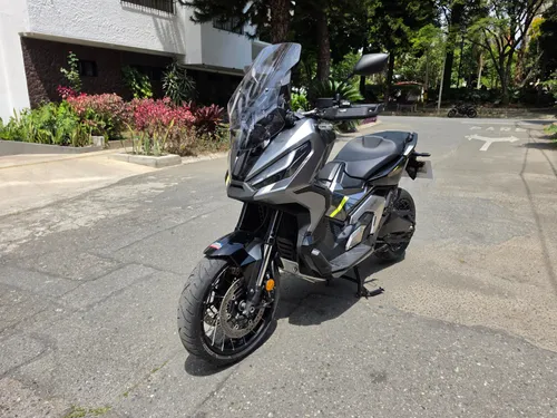 HONDA X-ADV 750 2024