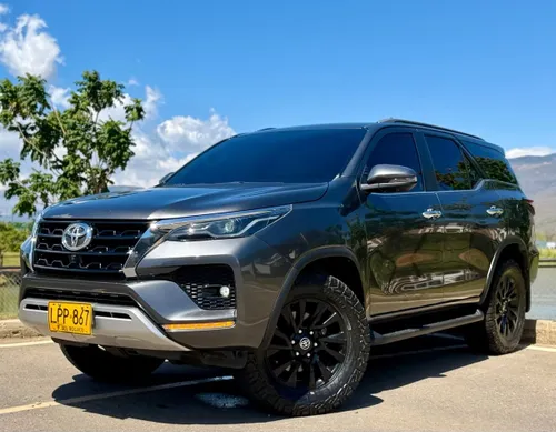 Toyota Fortuner Srv 2022 gasolina
