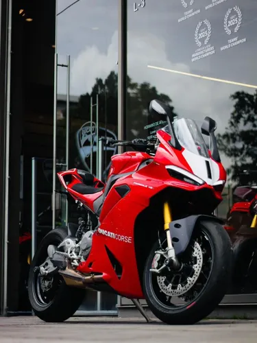 DUCATI PANIGALE V2S 2025
