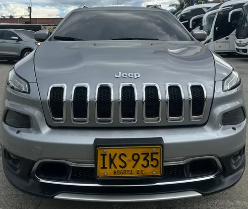Jeep cherokee 4 Límite TP 4x4 3200 2015