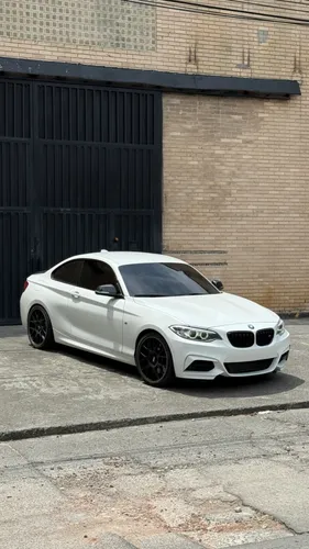 BMW M235i 2015