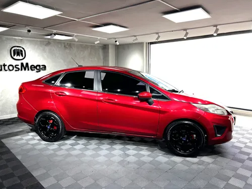 Ford Fiesta 1.6 Sportback Automática