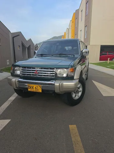 Mitsubishi montero V6 3000 5p