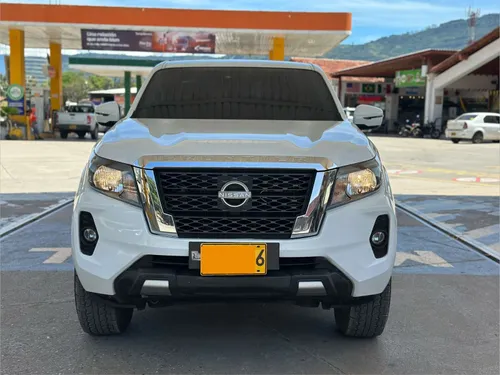 Nissan Frontier XE 4X4 Diesel 2025