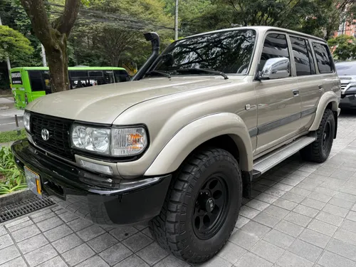 TOYOTA LAND CRUISER FZJ80 AUTANA 2000