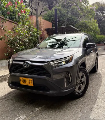 TOYOTA RAV4 2.5 HIBRIDA XEI 4X4