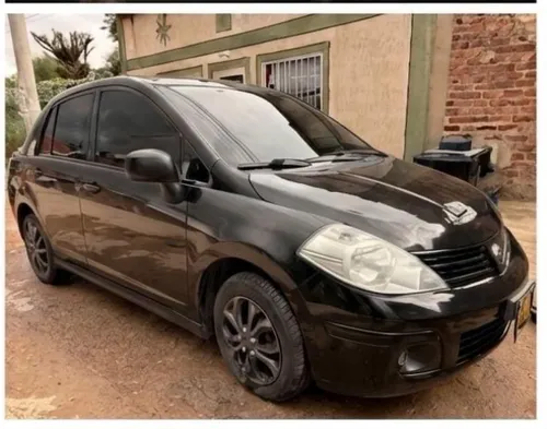 Nissan tiida 2012