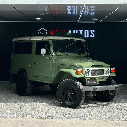 TOYOTA LAND CRUISER FJ43 1979