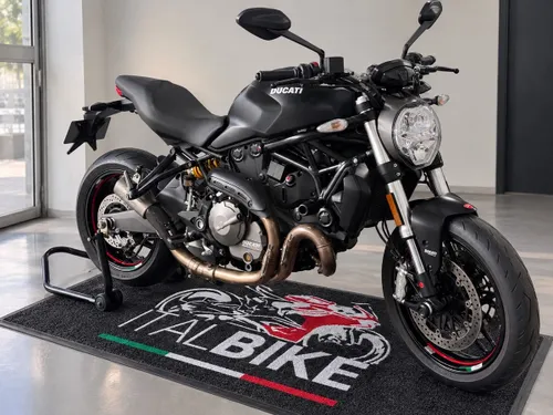 DUCATI MONSTER 821