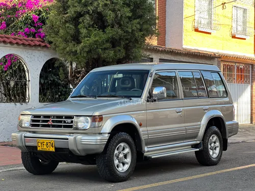 Mitsubishi Montero Wagon Pajero excelente estado de originalidad